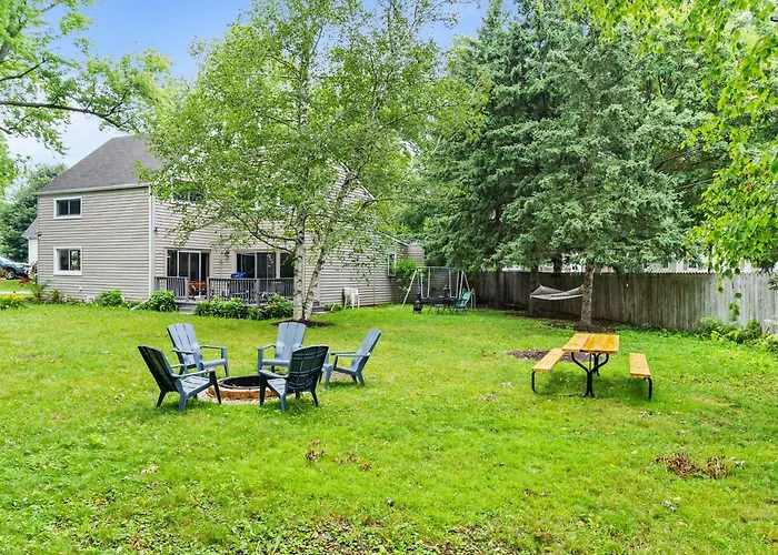 Manor Creek Vacation Getaway Navy Family House Holiday home *