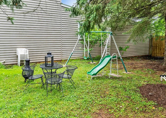 Manor Creek Vacation Getaway Navy Family House Holiday home