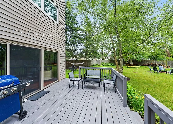 Manor Creek Vacation Getaway Navy Family House Holiday home *